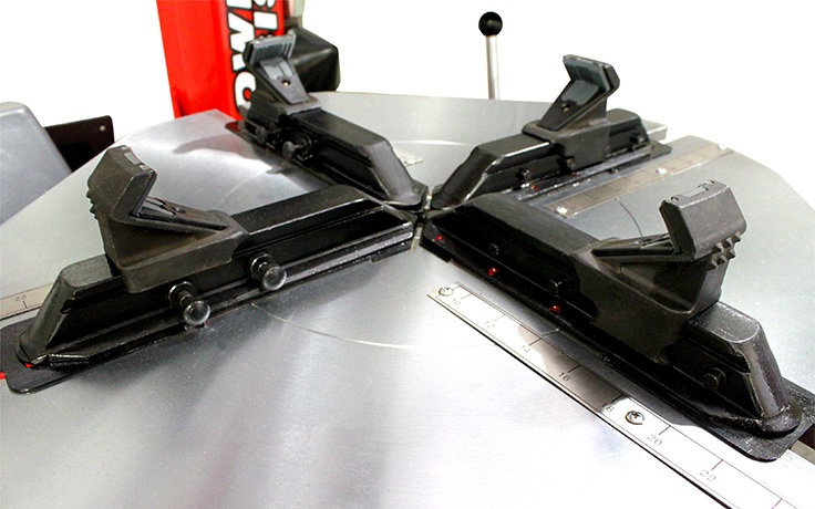 Ranger R980XR Tire Changer Rim Guard Wheel Clamps