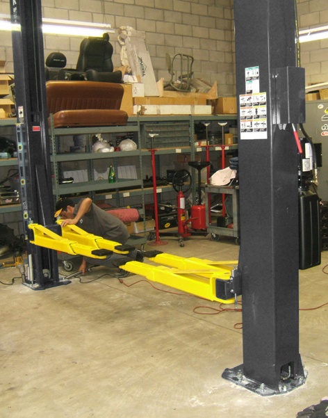 BendPak Leveling Two-Post Lift Arms