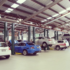 Car Dealership Automotive Lifts